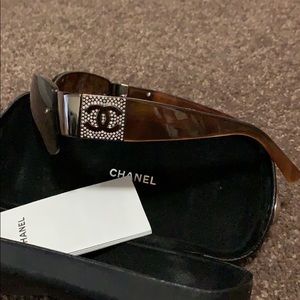 Authentic Chanel 4117B sunglasses